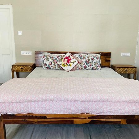 Atithya Apartamento Udaipur Exterior foto